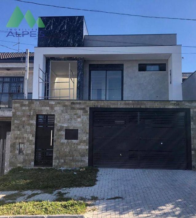Sobrado com 3 dormitórios à venda, 143 m² por R$ 699.000,00 - Pinheirinho - Curitiba/PR