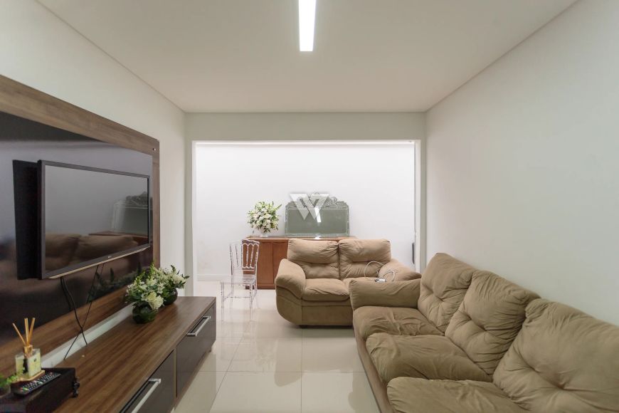 Casa no Alto da XV, residencial ou comercial, 153m, 3 qtos, 1 suite, 2 vagas, terreno153m, ZR3