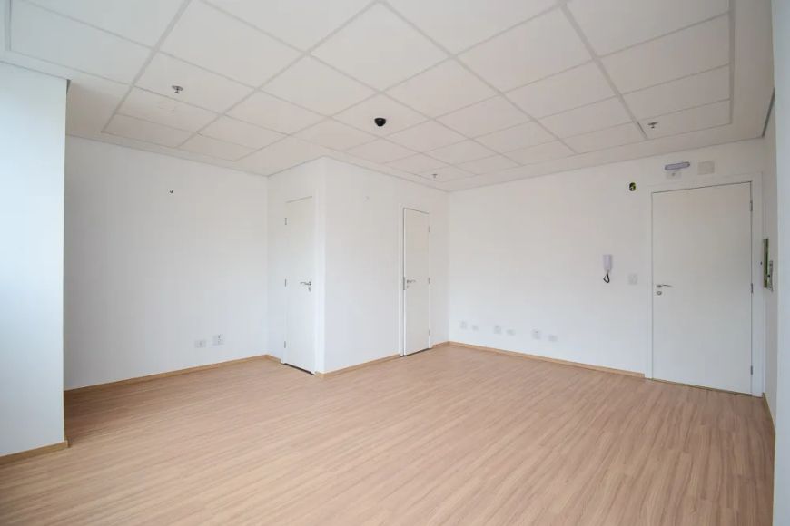 Conjunto Comercial no Centro de 43,79m² - Edifício Century Seven