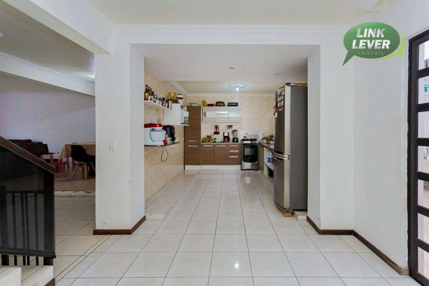 Sobrado no tingui com 3 dormitórios à venda, 201 m² por R$ 830.000 - Tingui - Curitiba/PR
