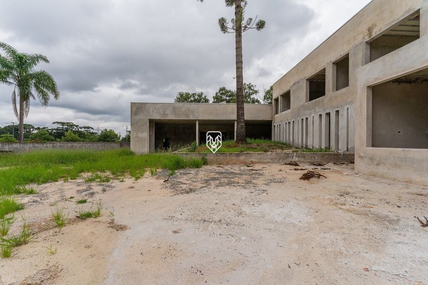 CASA em condomínio fechado com 4 suítes em fase de construção, terreno com 1590 m2