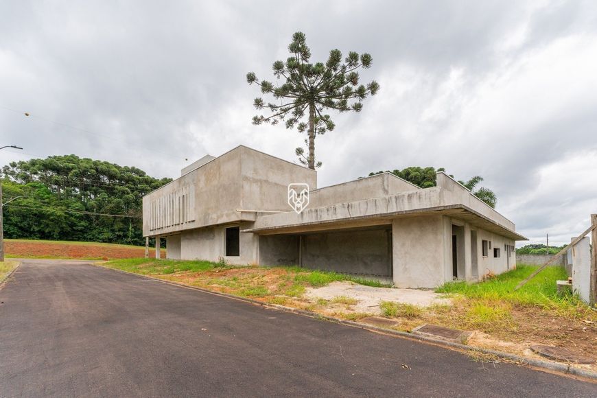 CASA em condomínio fechado com 4 suítes em fase de construção, terreno com 1590 m2