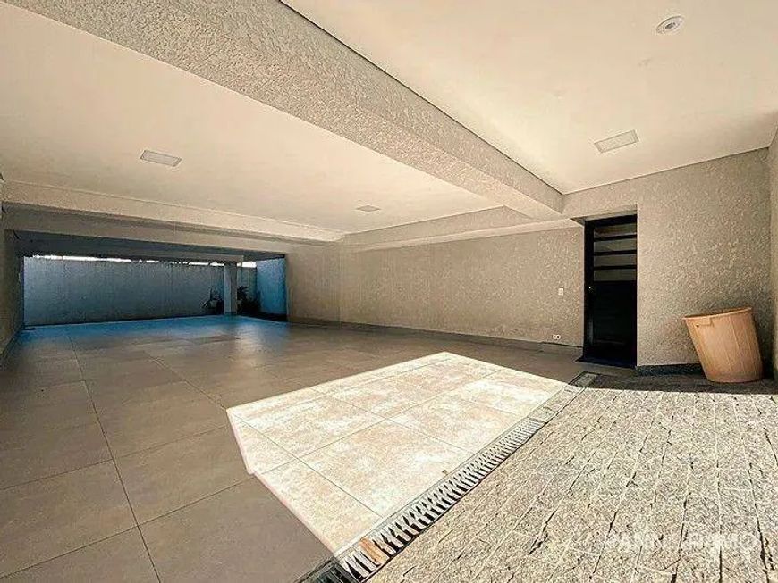 Casa em condomínio com 3 suítes no Atuba
