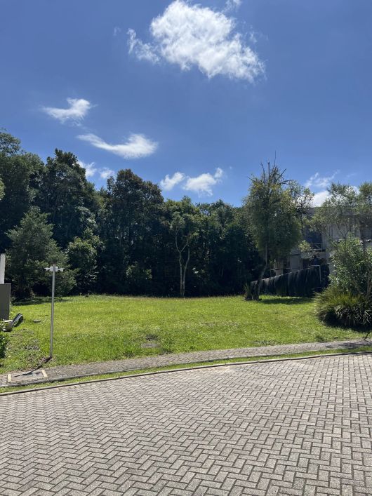 Maravilhoso terreno no condomínio Reserva Allameda!