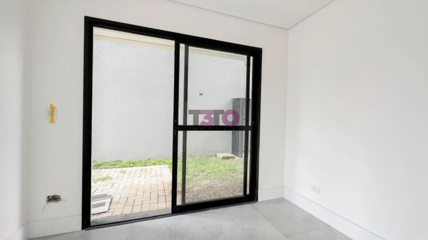 Sobrado à venda com 3 quartos sendo 1 suíte, por R$ 630.000,00 - Xaxim - Curitiba/PR