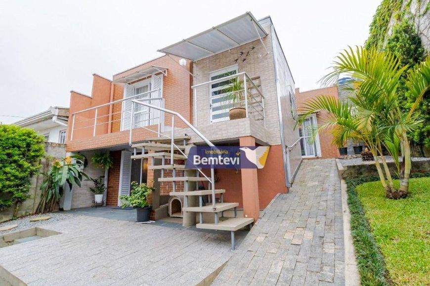 Terreno de 330m², com DUAS CASAS no Vista Alegre – Curitiba/PR