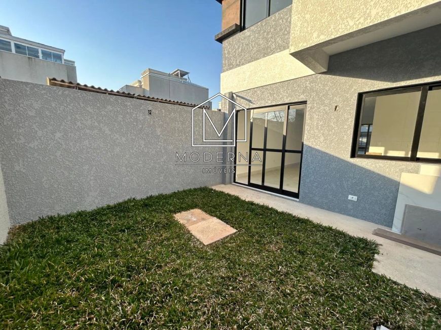 SOBRADO TRIPLEX COM TERRENO