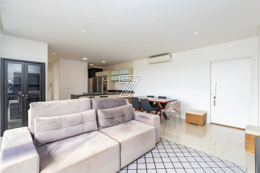 Apartamento a venda tem 94m² com 2 quartos no Cabral - Curitiba - PR