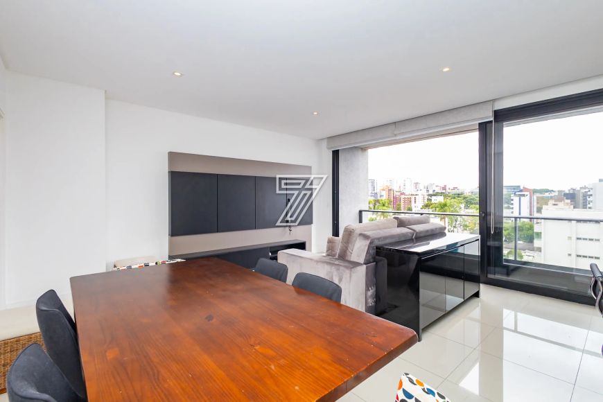 Apartamento a venda tem 94m² com 2 quartos no Cabral - Curitiba - PR