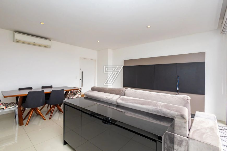Apartamento a venda tem 94m² com 2 quartos no Cabral - Curitiba - PR
