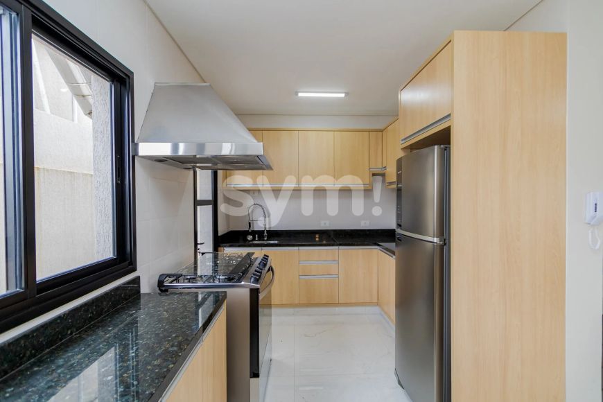 Triplex semi mobiliado no Hugo Lange