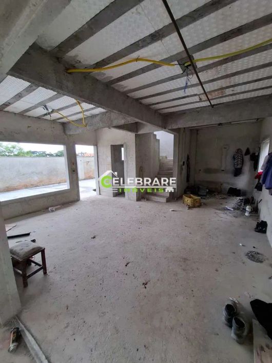 SOBRADO NOVO UBERABA,03 QTS,SUÍTE,SACADA,CHURRASQ.,GAR. COBERTA