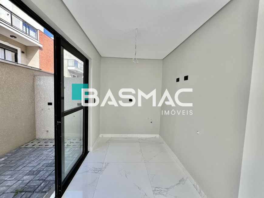 CASA EM CONDOMÍNIO com 3 dormitórios à venda com 253m² por R$ 1.350.000,00 no bairro Jardim Social -