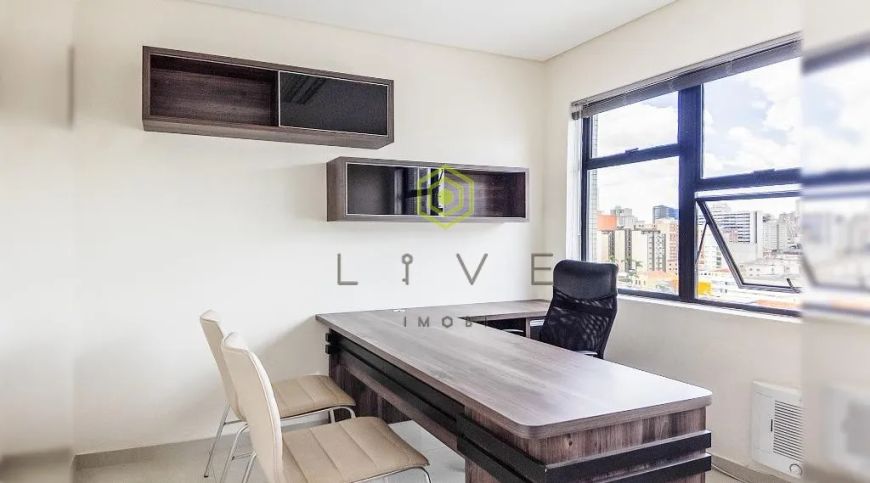 Sala Comercial à venda com 33 m² de área útil no Centro!