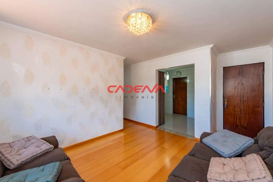 Apartamento com 3 quartos e 1 vaga para aluguel no Capão Raso