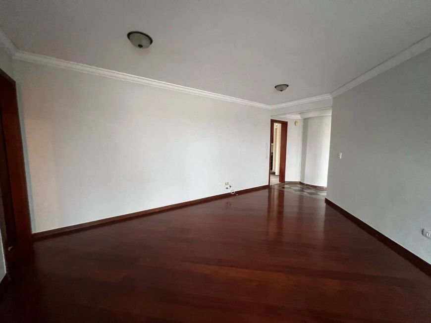 Imóvel para venda com 130 metros quadrados úteis com 3 quartos no Bigorrilho - Curitiba - PR