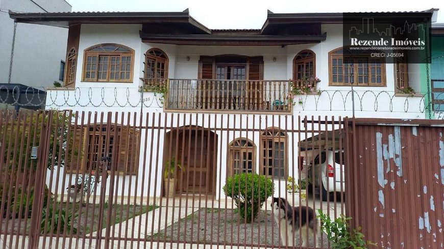 Sobrado à venda com 4 quartos no bairro Guaíra