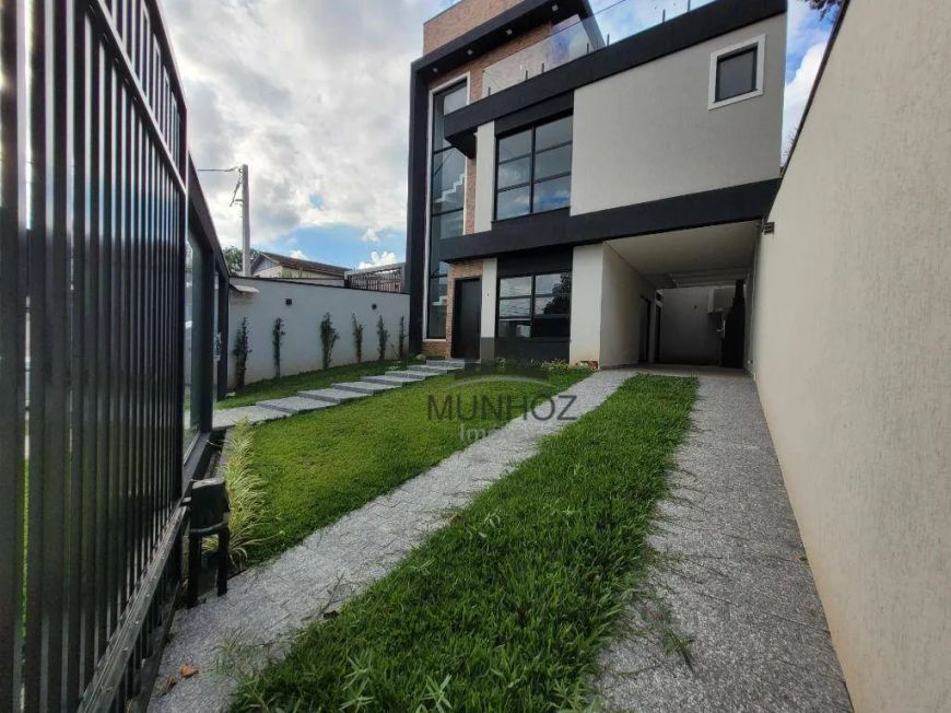 Sobrado com 3 dormitórios à venda, 140 m² por R$ 995.000,00 - Santa Felicidade - Curitiba/PR