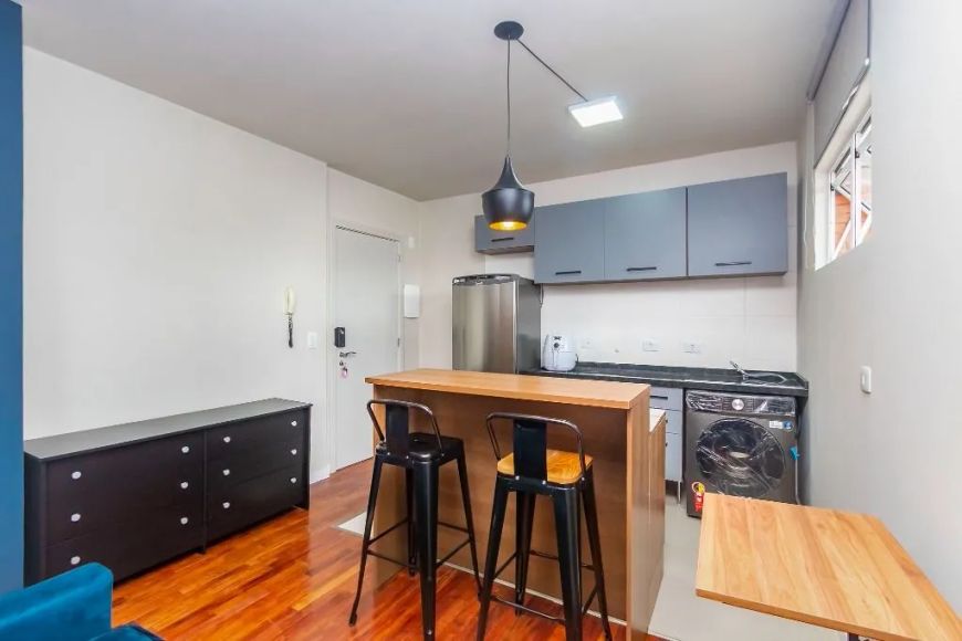 Studio com 1 dormitório para alugar, 31 m² por R$ 2.934,85/mês - São Francisco - Curitiba/PR
