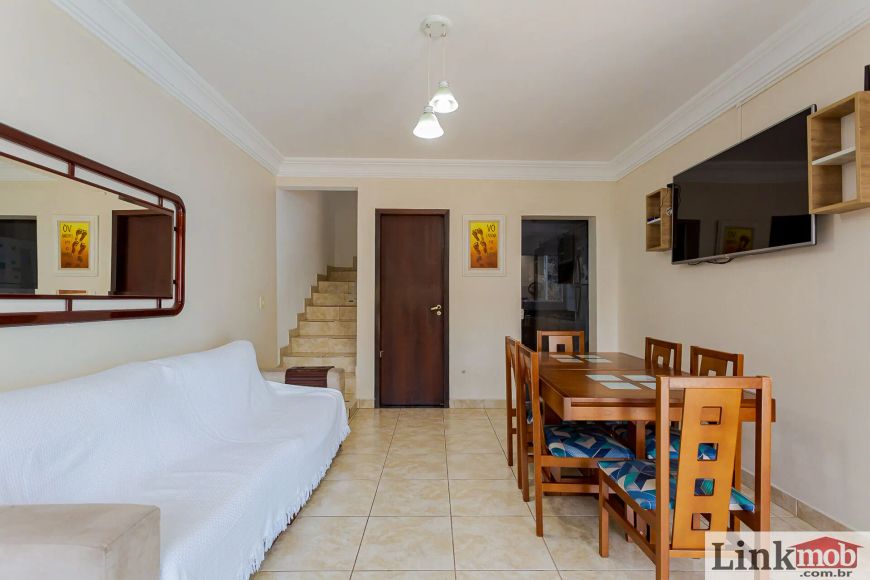 SOBRADO TRIPLEX – FAZENDINHA – 200M² - 3 QUARTOS (1 SUÍTE) – 3 VAGAS – PRÓXIMO AO MERCADO ZAMPROGNA