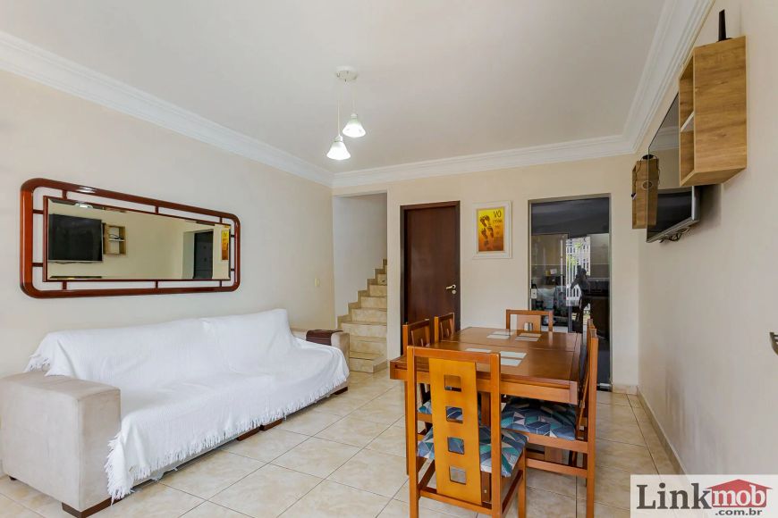 SOBRADO TRIPLEX – FAZENDINHA – 200M² - 3 QUARTOS (1 SUÍTE) – 3 VAGAS – PRÓXIMO AO MERCADO ZAMPROGNA