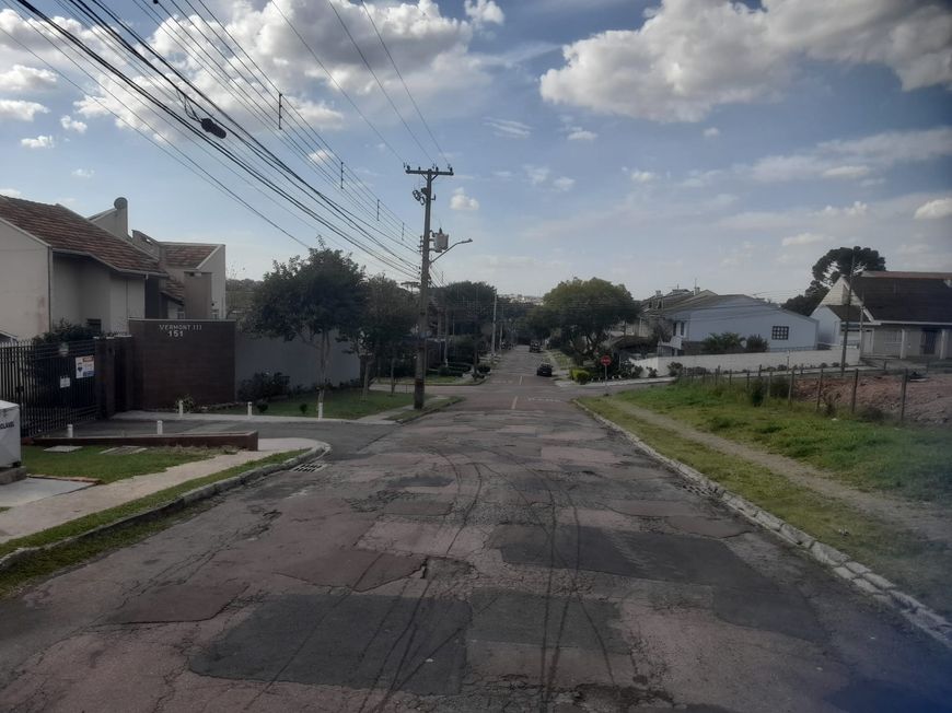 Imóvel para venda tem 150 metros quadrados em Atuba - Curitiba - PR