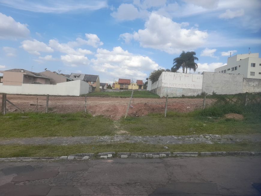 Imóvel para venda tem 150 metros quadrados em Atuba - Curitiba - PR