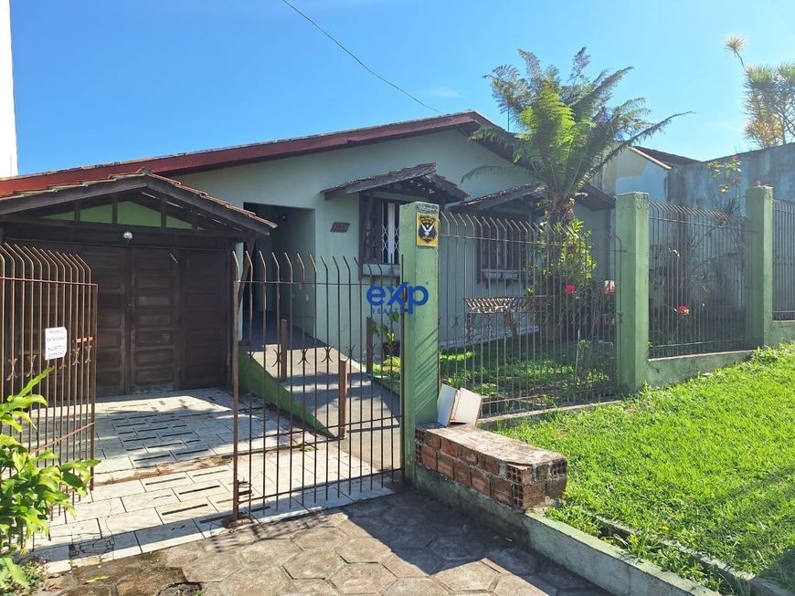 Casa à venda em Boa Vista, Curitiba - PR