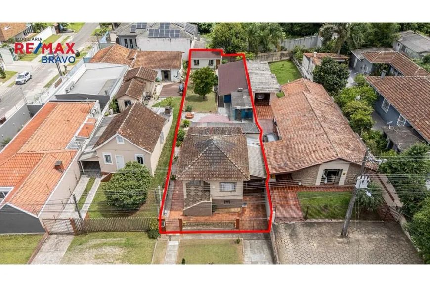 Terreno à venda, com 550m2, no bairro Mercês - Curitiba/PR
