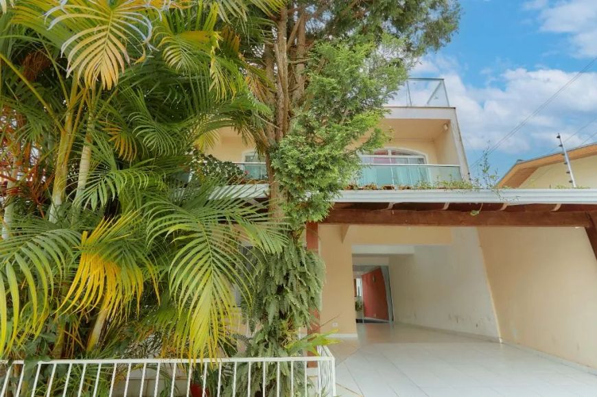 Sobrado com 3 dormitórios à venda, 330 m² por R$ 1.200.000,00 - Alto Boqueirão - Curitiba/PR