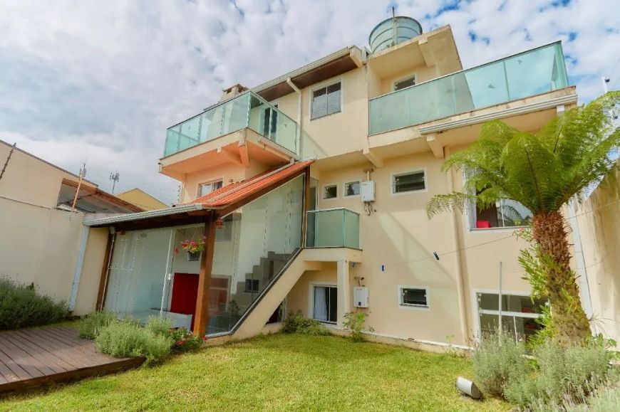 Sobrado com 3 dormitórios à venda, 330 m² por R$ 1.200.000,00 - Alto Boqueirão - Curitiba/PR