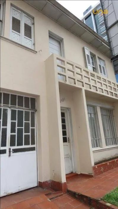 Sobrado Comercial à Venda com Ótima Localização e 190m² úteis no Bairro Alto da Glória - Curitiba/PR
