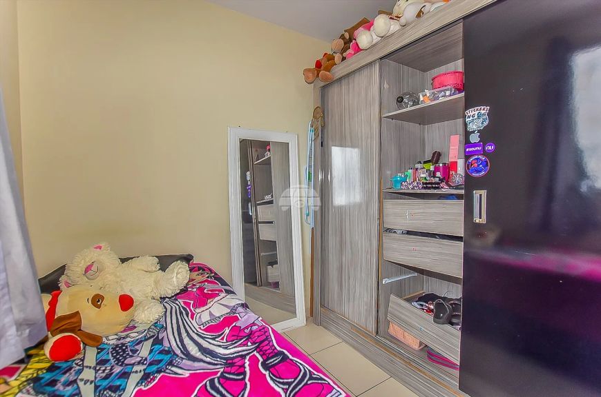 Imóvel para venda possui 45 metros quadrados com 2 quartos em Xaxim - Curitiba - PR