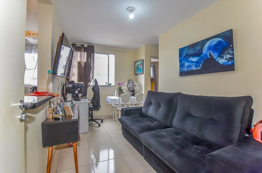 Imóvel para venda possui 45 metros quadrados com 2 quartos em Xaxim - Curitiba - PR