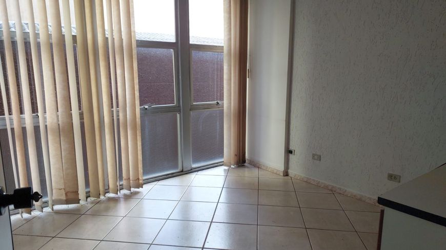 Sala à venda por R$ 220.000,00 - Centro - Curitiba/PR