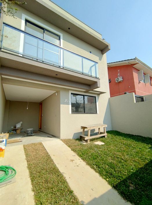 DUPLEX COM TERREÇO - VISTA NASCER E PÔR DO SOL