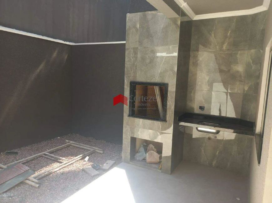 Sobrado com 121m² 3 quartos, à venda, no bairro Pinheirinho em Curitiba