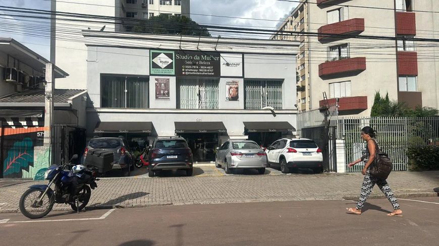 Prédio Comercial para aluguel tem 320 metros quadrados Batel