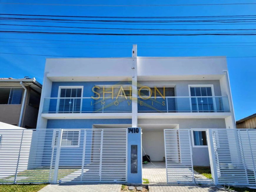SOBRADO TRIPLEX NOVO 3 QUARTOS SUITE SACADA FRENTE RUA BAIRRO ALTO CURITIBA PR