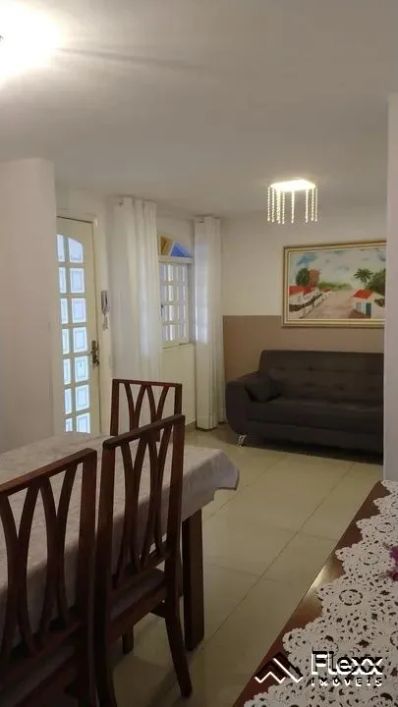 Sobrado com 3 dormitórios à venda, 130 m² por R$ 540.000,00 - Xaxim - Curitiba/PR