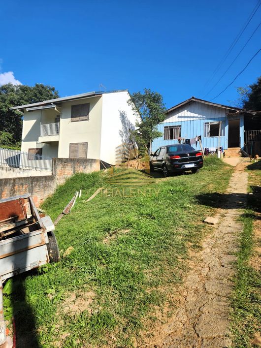 Terreno localizado no bairro Abranches, próximo da Rodovia dos Minérios, poucos minutos do Parque Sã
