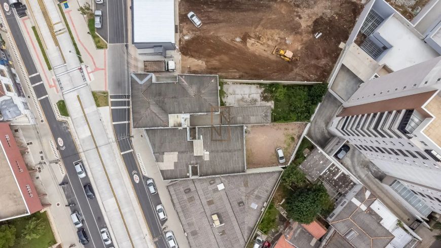 Oportunidade Única: Dois Terrenos com Incentivo de Zoneamento!
