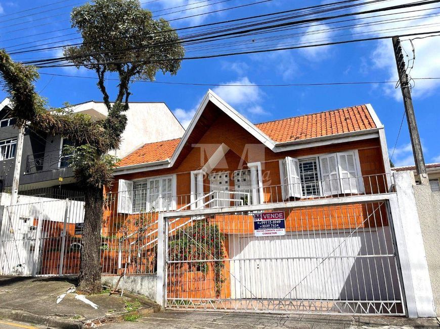 CASA TÉRREA, SEMINÁRIO/LOS ANGELES. ESTILO GERMÂNICA, LINDA! COM ARMÁRIOS.