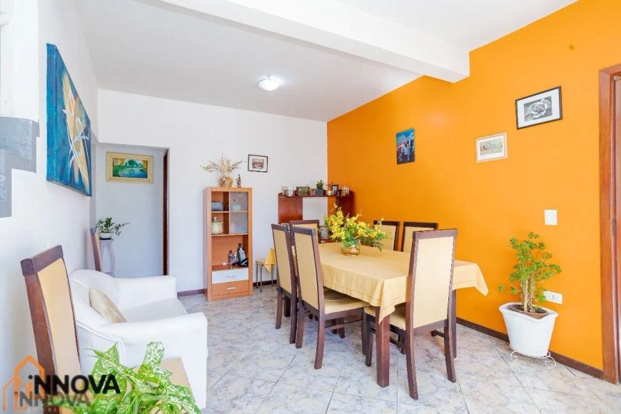 Sobrado com 3 quartos à venda por R$ 649000.00, 156.84 m2 - FAZENDINHA - CURITIBA/PR