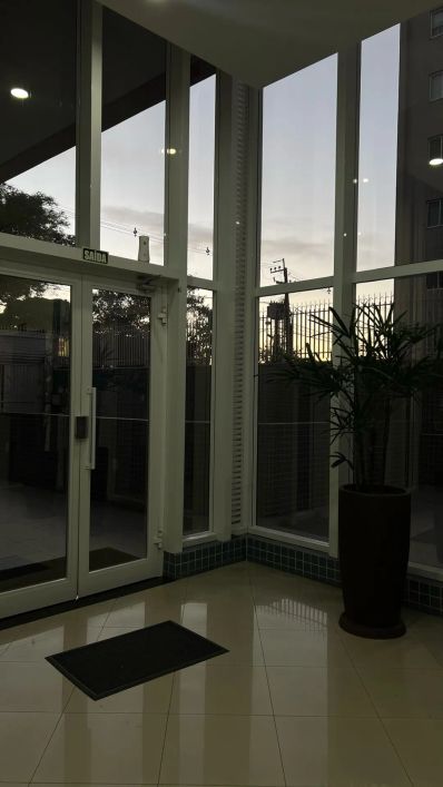Imóvel para aluguel tem 36 metros quadrados com 1 quarto em Cristo Rei - Curitiba - PR