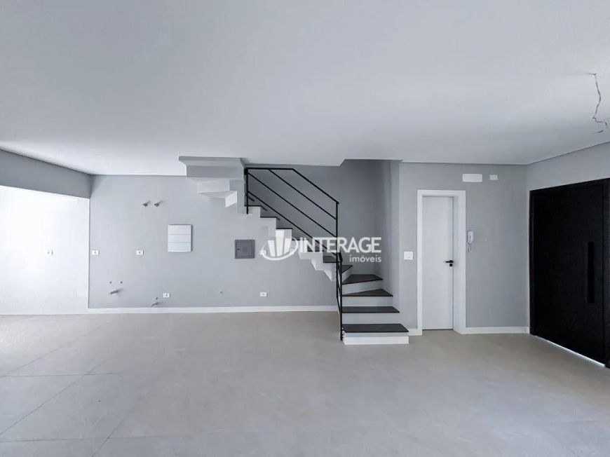 Sobrado com 3 Quartos à venda, 169 m² por R$ 995.000 - Santa Felicidade - Curitiba/PR