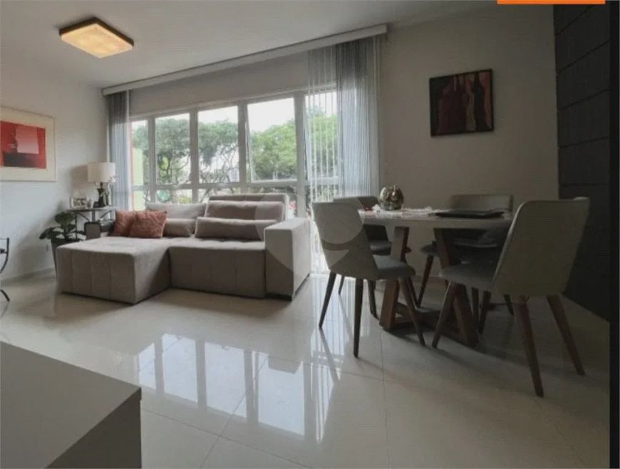Imóvel para venda tem 72 metros quadrados com 2 quartos em Água Verde - Curitiba - PR