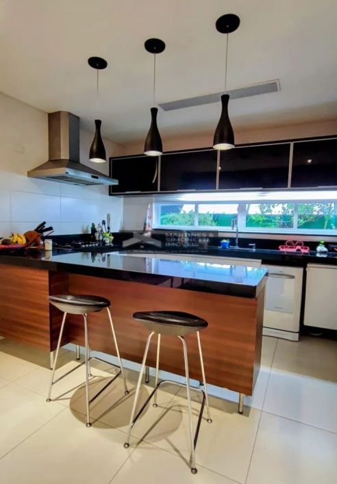 Casa com 4 quartos à venda por R$ 1650000.00, 231.08 m2 - XAXIM - CURITIBA/PR
