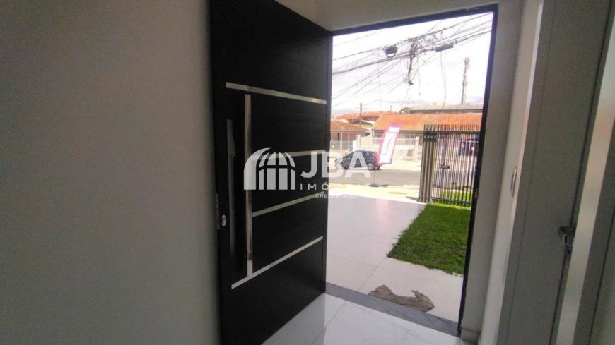 SOBRADO COM AMPLO TERRAÇO
