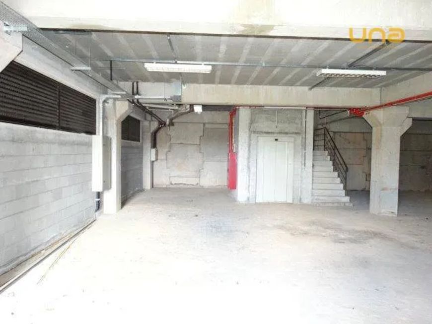 Barracão para Locação com 2460 m² no Bairro Ecoville - Curitiba/PR